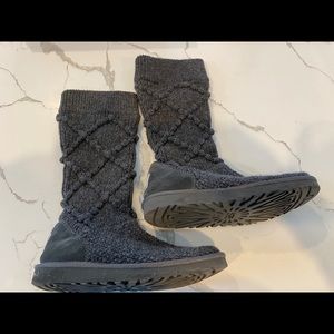UGG Classic Argyle Knit boot Charcoal size 7